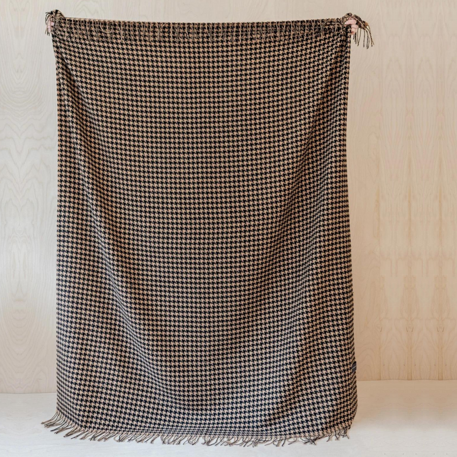 Lambswool Full Size Blanket | Camel Houndstooth