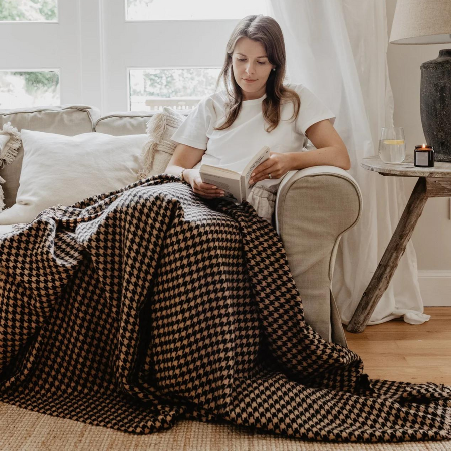 Lambswool Full Size Blanket | Camel Houndstooth