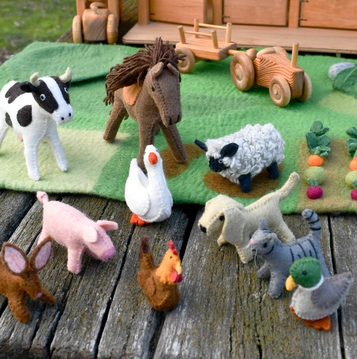 Felt Farm Animals Toy Set - Stina's Style