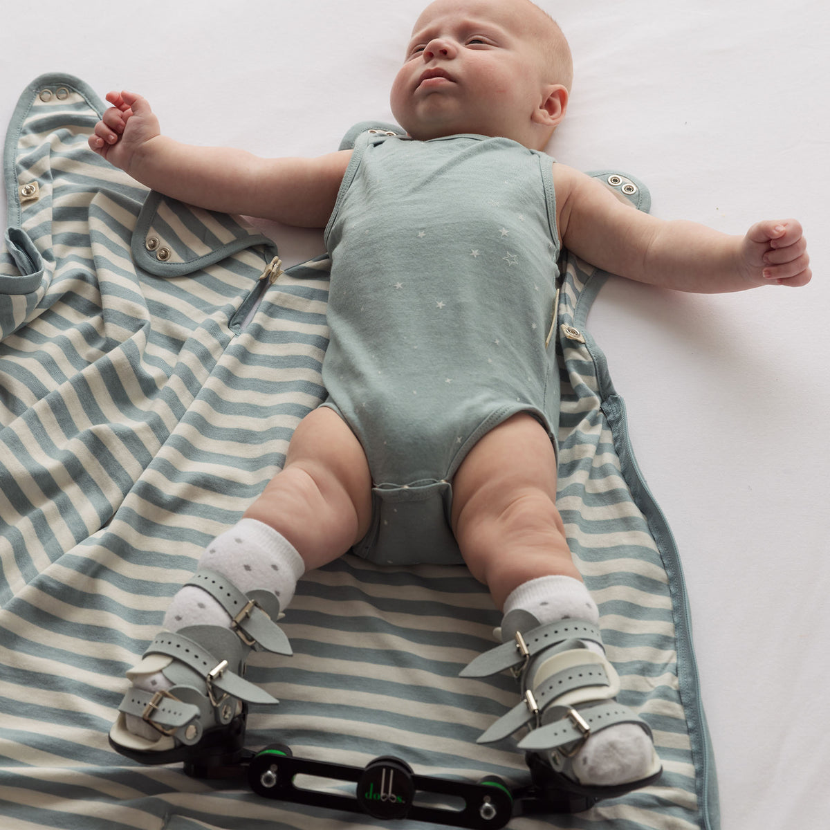 Hip Dysplasia Three Season Mid-Weight Sleep Sack | Tide Stripe