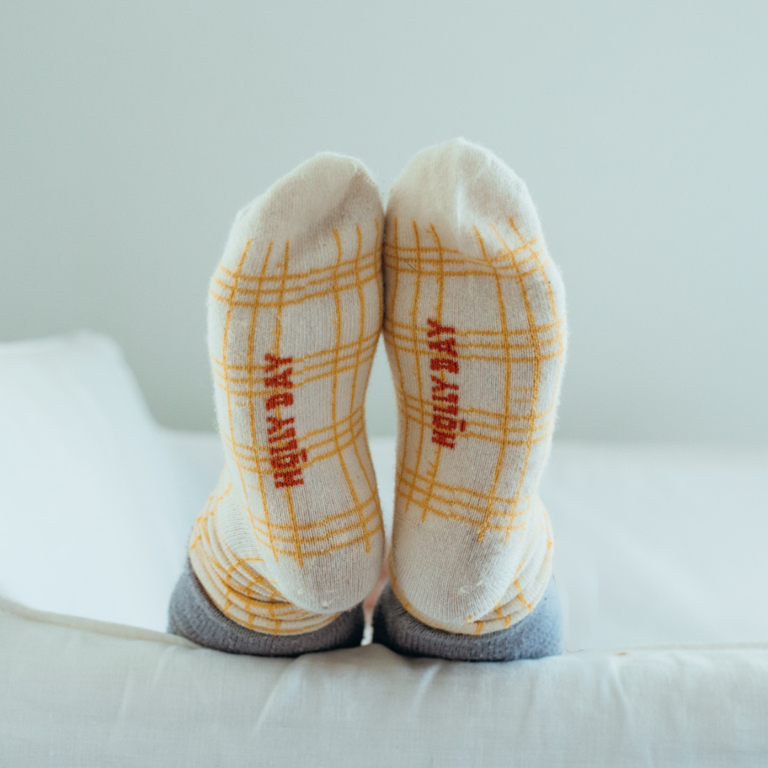 Adult Cashmere Socks | Build Me Up Buttercup - Merino & Me